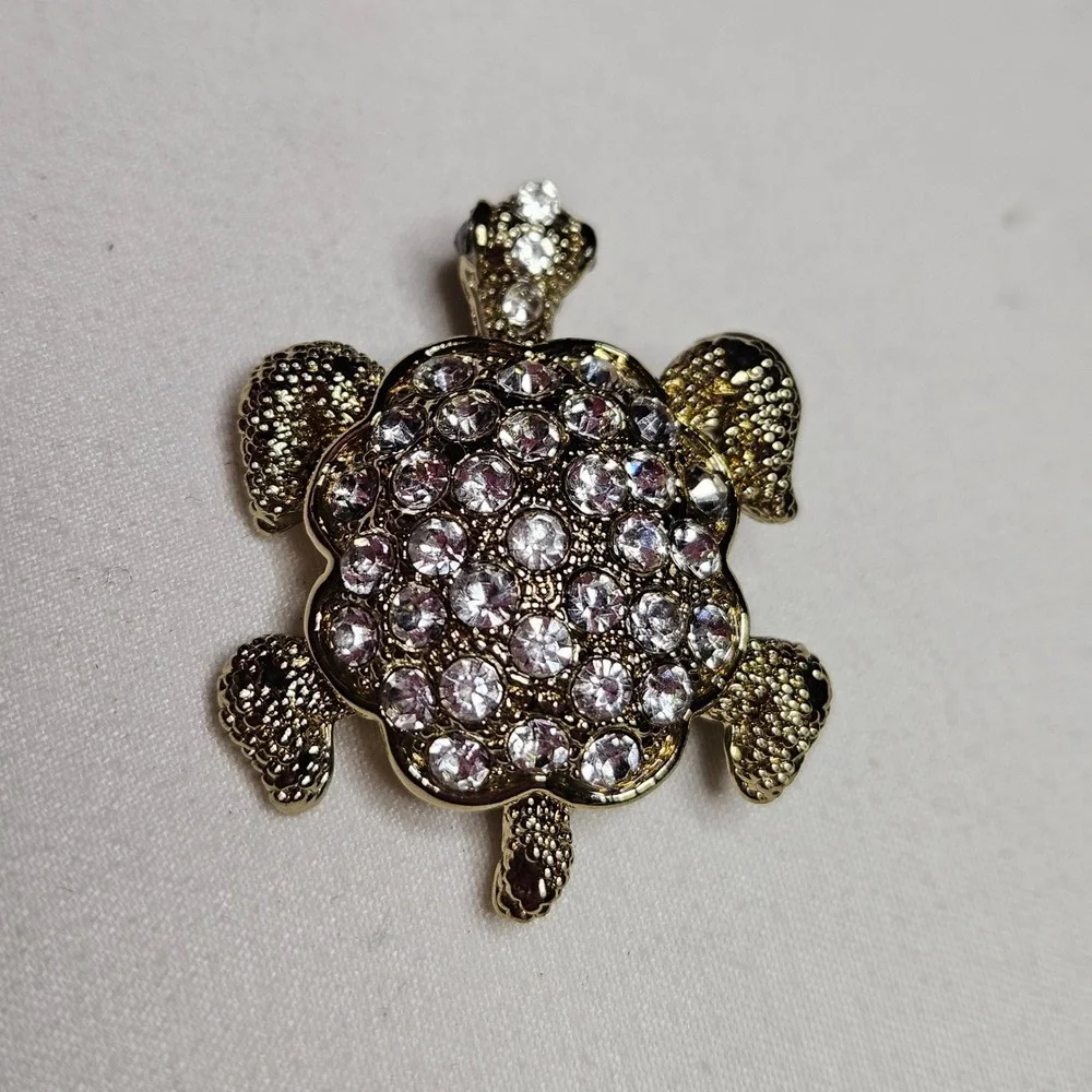 Turtle Brooch Pin Womens OS Gold Rhinestone Sea Life Animal Coastal
